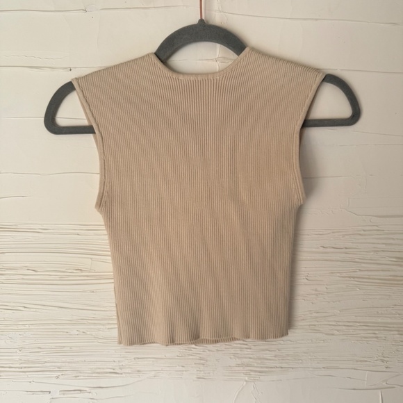 REVOLVE | House of Harlow 1960 | Size XS | Structured Crop - Picture 5 of 7